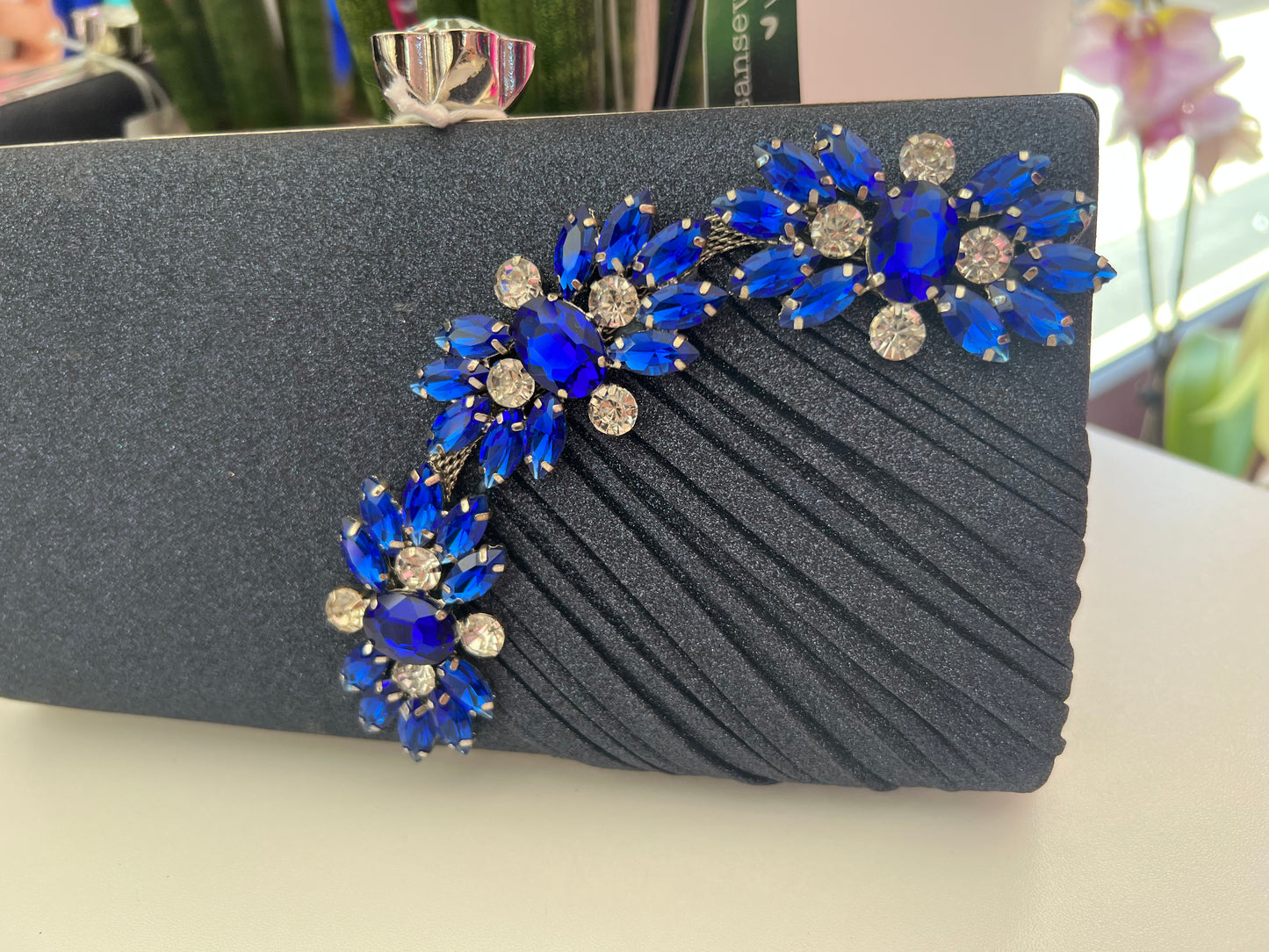 Pochette gioiello blu